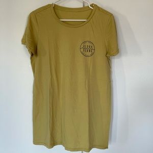 NWOT Aloha Exchange T-shirt
